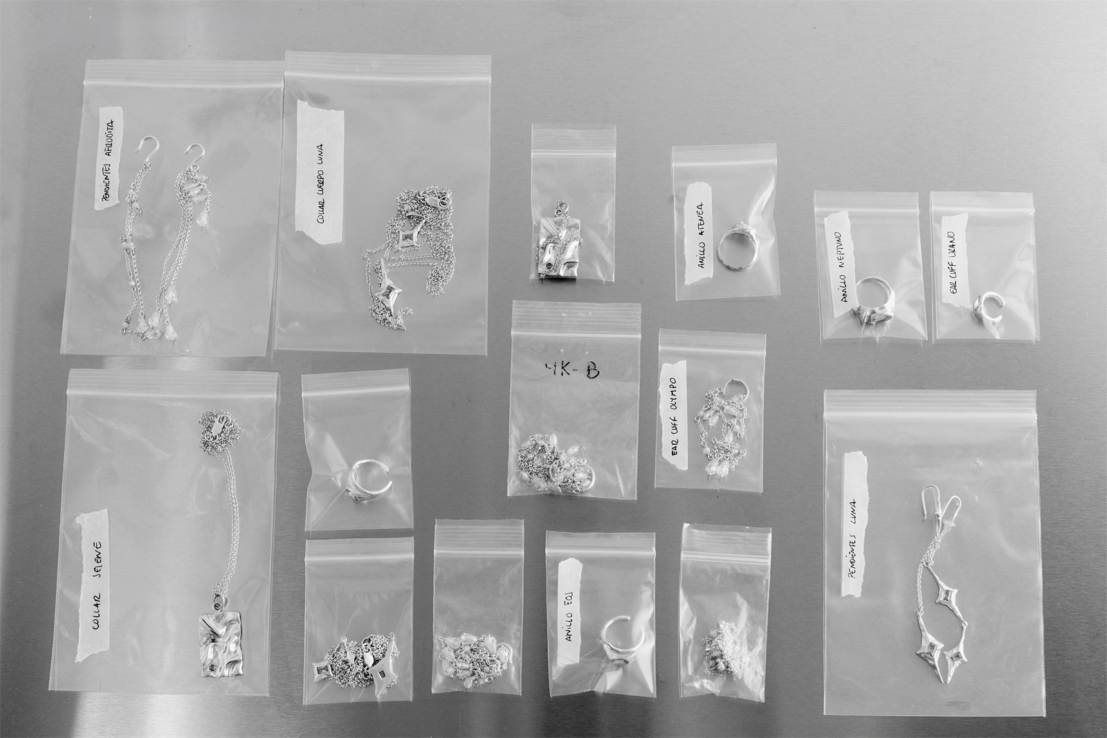 Piezas Luna Collection
